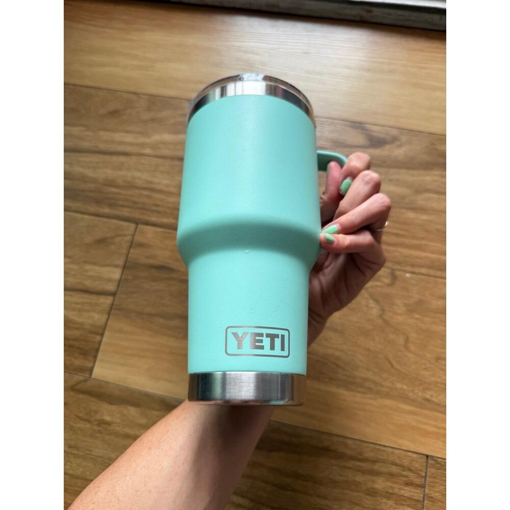 YETI Rambler 30 oz Travel Mug with StrongHold Lid in Seafoam